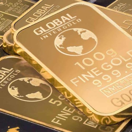 Gold Hits Record High as 2025 Gains Exceed Bitcoin’s Total Market Cap by 7x